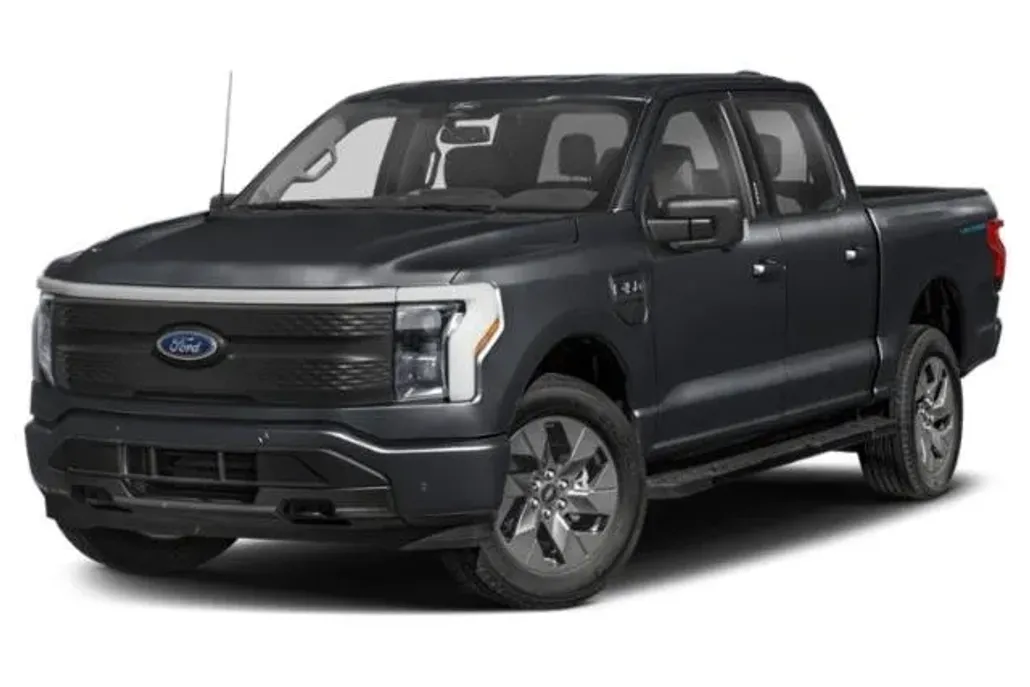 2025 Ford F-150 Lightning XLT photo 1
