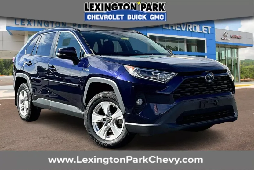 2020 Toyota RAV4 Hybrid XLE photo 1