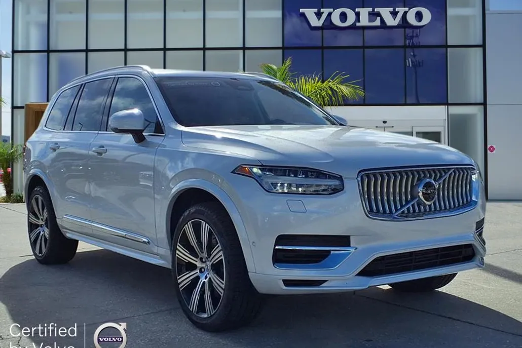 2024 Volvo XC90 Recharge T8 Plus photo 1