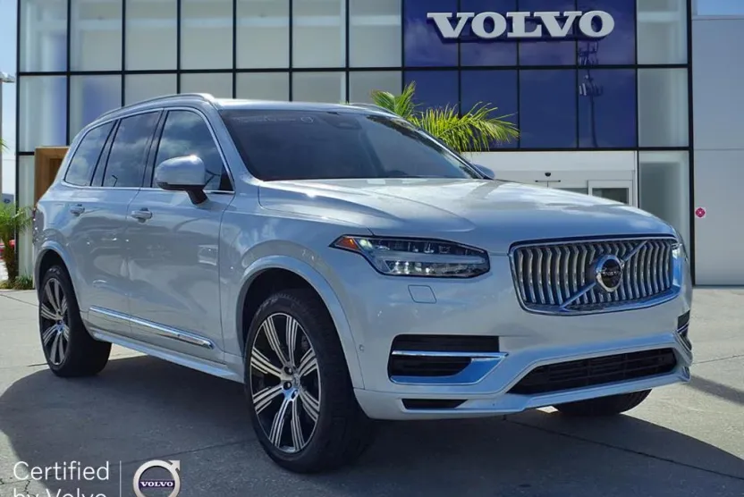 2024 Volvo XC90 Recharge T8 Plus photo 1