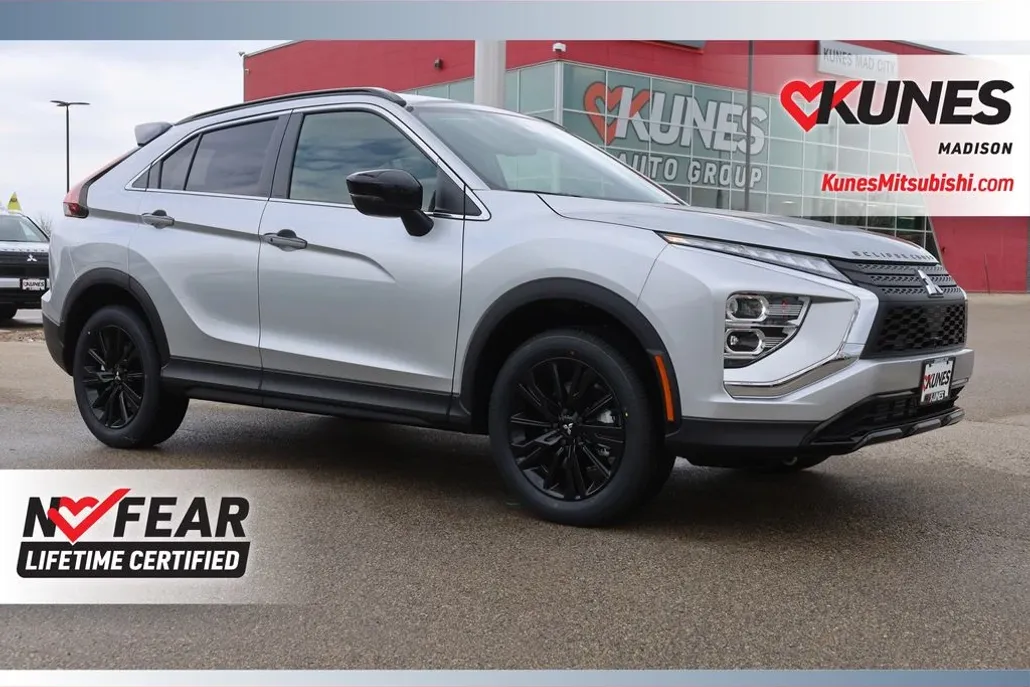 2025 Mitsubishi Eclipse Cross SEL photo 1