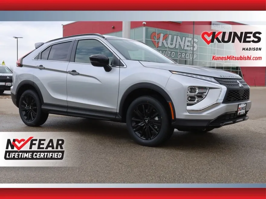 2025 Mitsubishi Eclipse Cross SEL photo 1