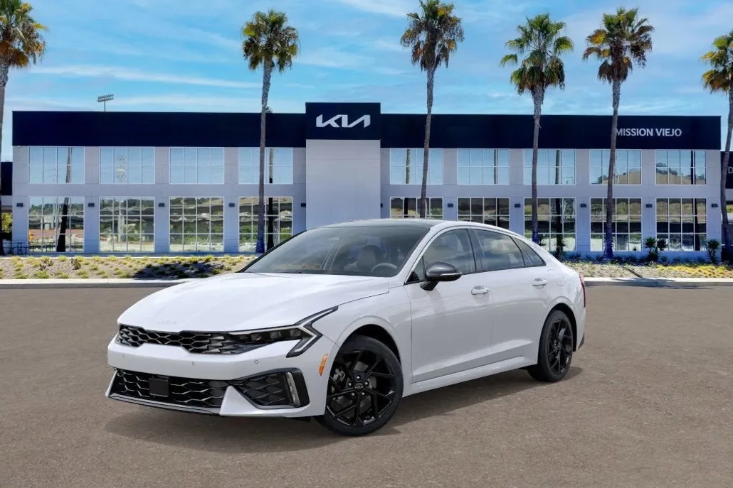 2026 Kia K5 GT-Line photo 1