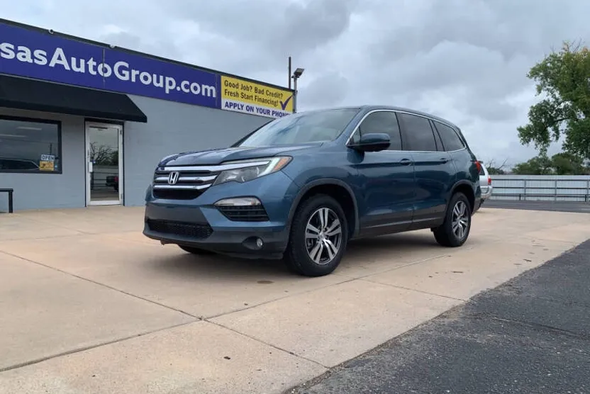 2016 Honda Pilot EX-L photo 1