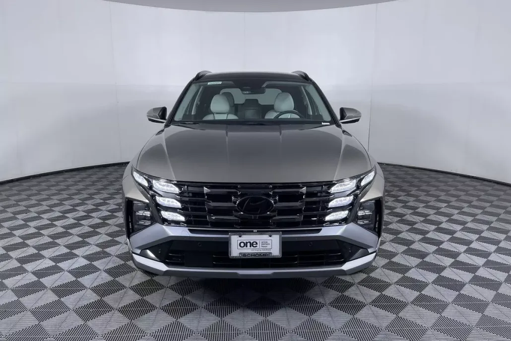 2025 Hyundai Tucson Limited photo 1