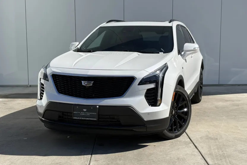 2022 Cadillac XT4 Sport photo 1