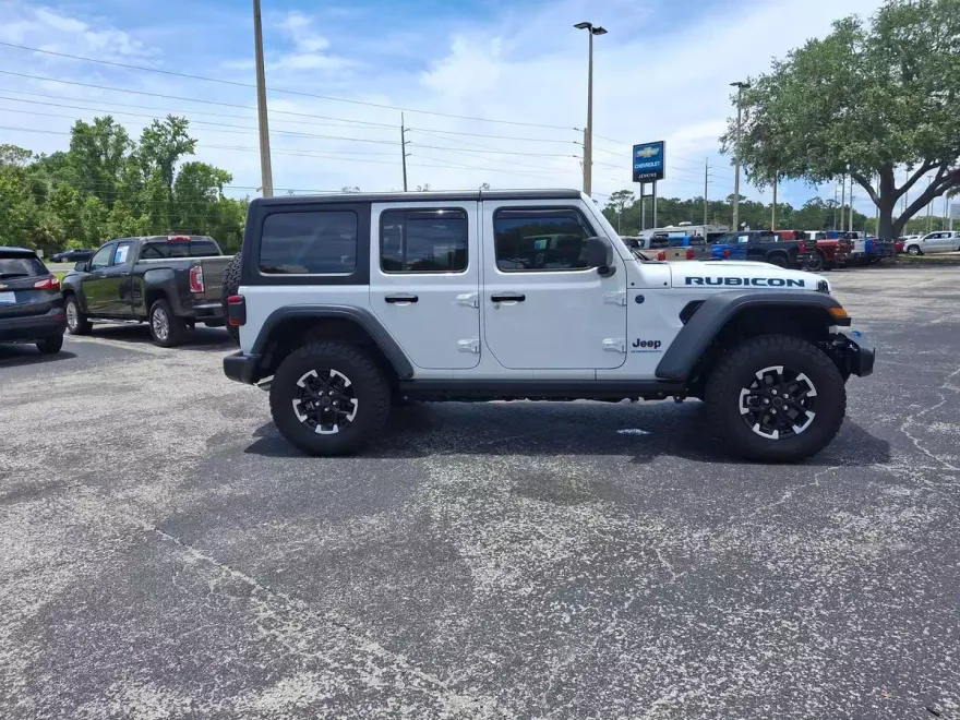 2024 Jeep Wrangler 4xe Rubicon photo 1