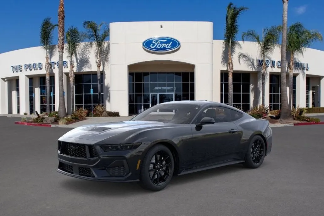 2025 Ford Mustang GT photo 1