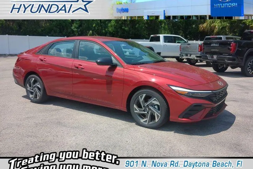 2025 Hyundai Elantra SEL Sport photo 1