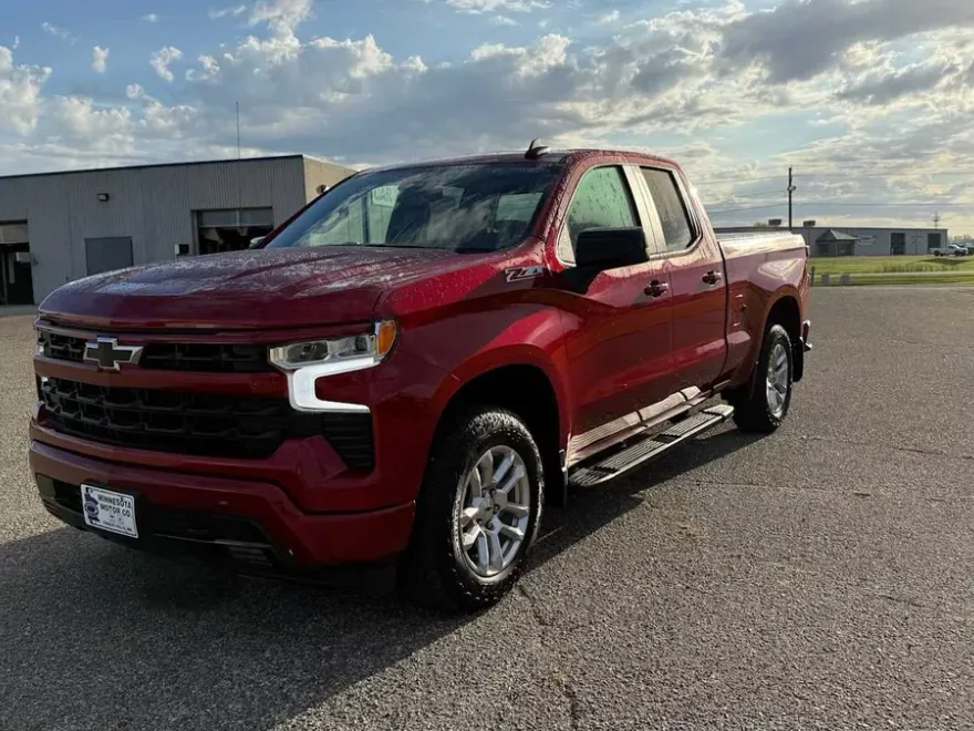 2022 Chevrolet Silverado 1500 RST photo 1
