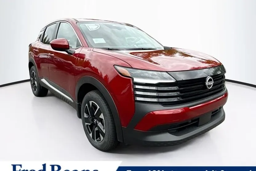 2025 Nissan Kicks SV photo 1