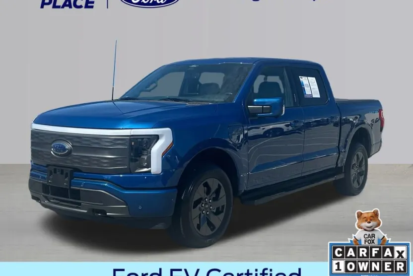 2022 Ford F-150 Lightning Lariat photo 1