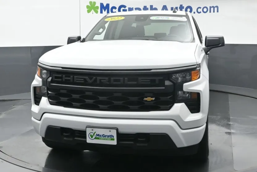 2024 Chevrolet Silverado 1500 Custom photo 1