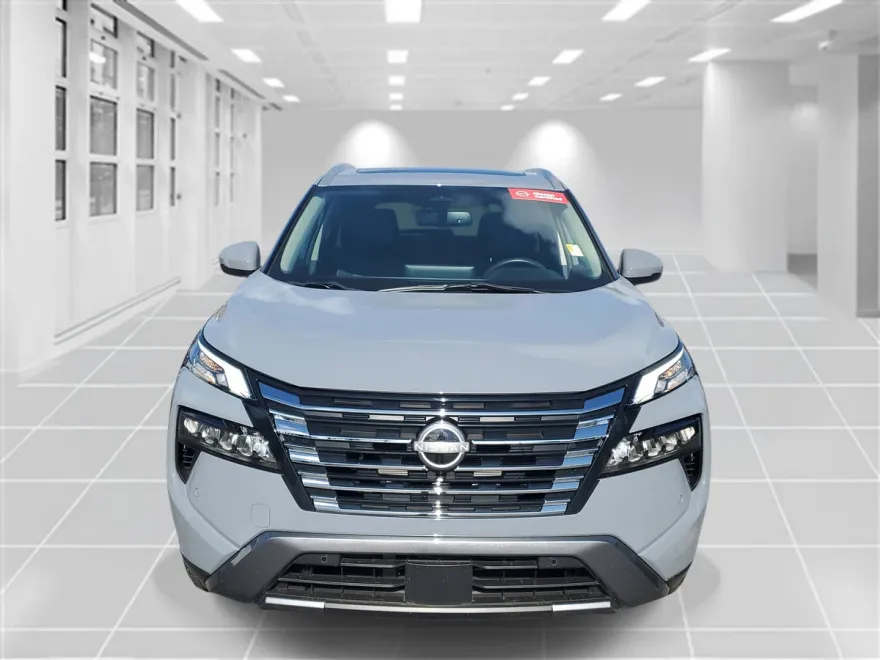 2024 Nissan Rogue SL photo 1