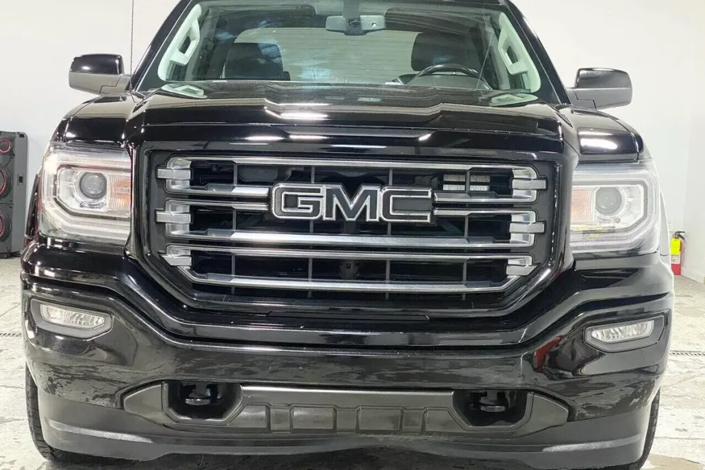 2018 Gmc Sierra 1500 SLT photo 1