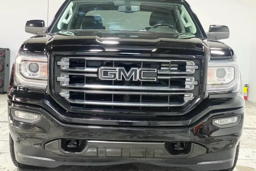 2018 Gmc Sierra 1500 SLT photo 1