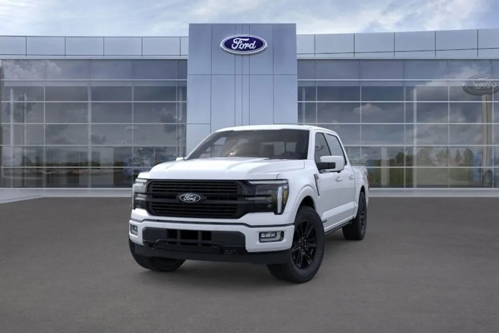 2025 Ford F-150 Platinum photo 1