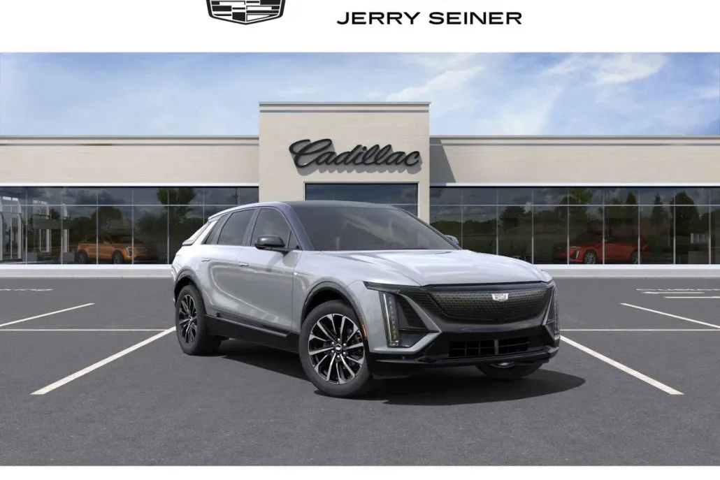2025 Cadillac Lyriq Sport photo 1