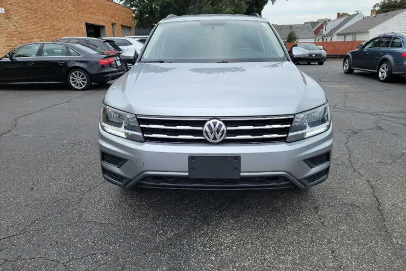 2019 Volkswagen Tiguan S photo 1