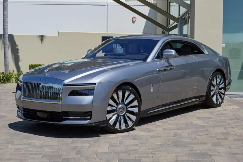 2025 Rolls Royce Spectre photo 1