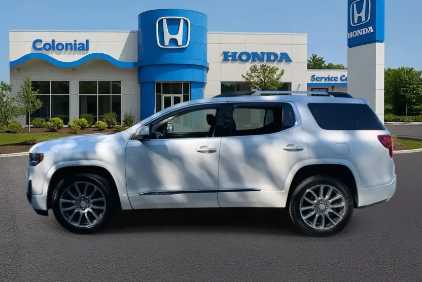 2023 Gmc Acadia Denali photo 1