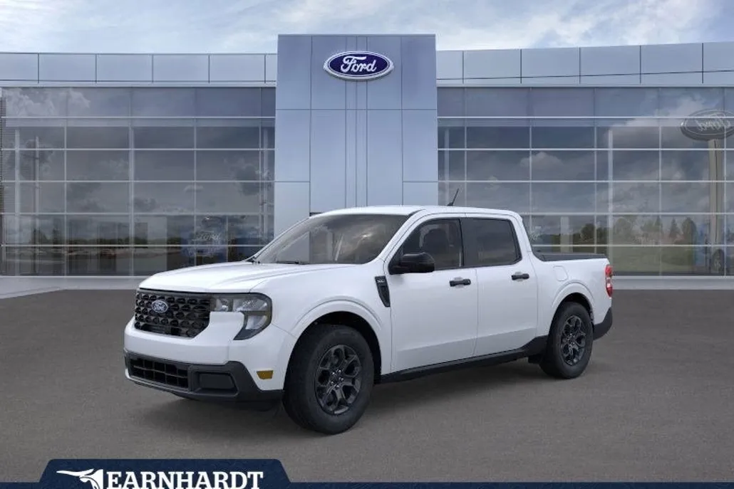 2025 Ford Maverick XLT photo 1