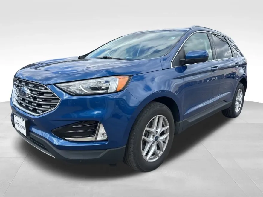 2022 Ford Edge SEL photo 1