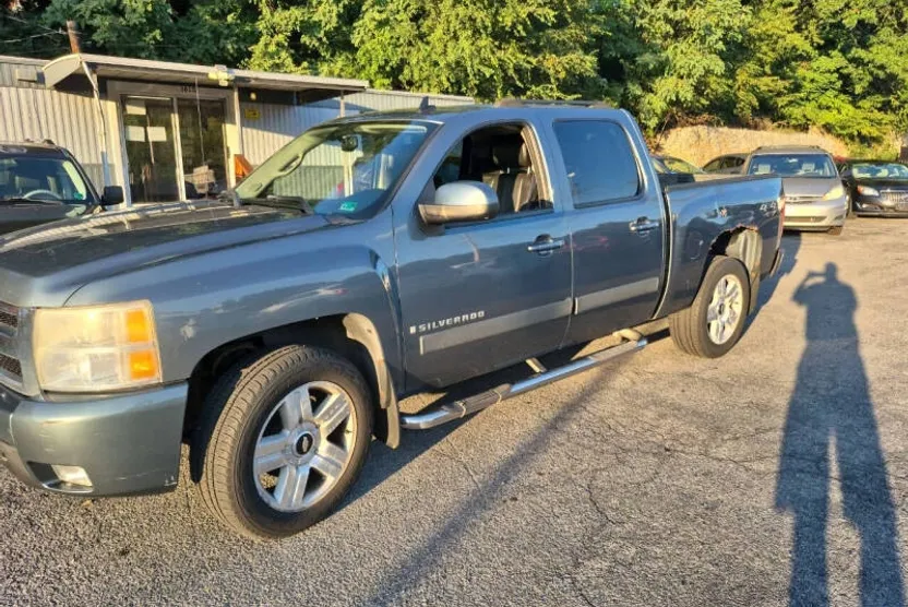 2007 Chevrolet Silverado 1500 LT2 photo 1