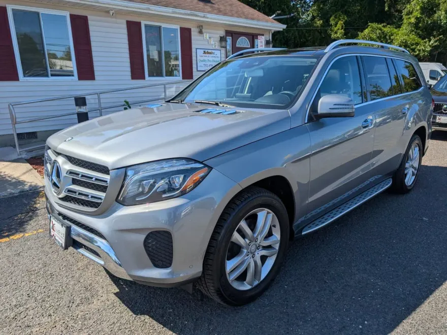 2017 Mercedes Benz GLS 450 photo 1