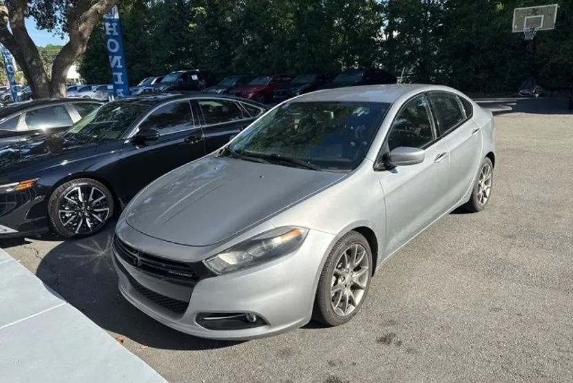 2014 Dodge Dart SXT photo 1