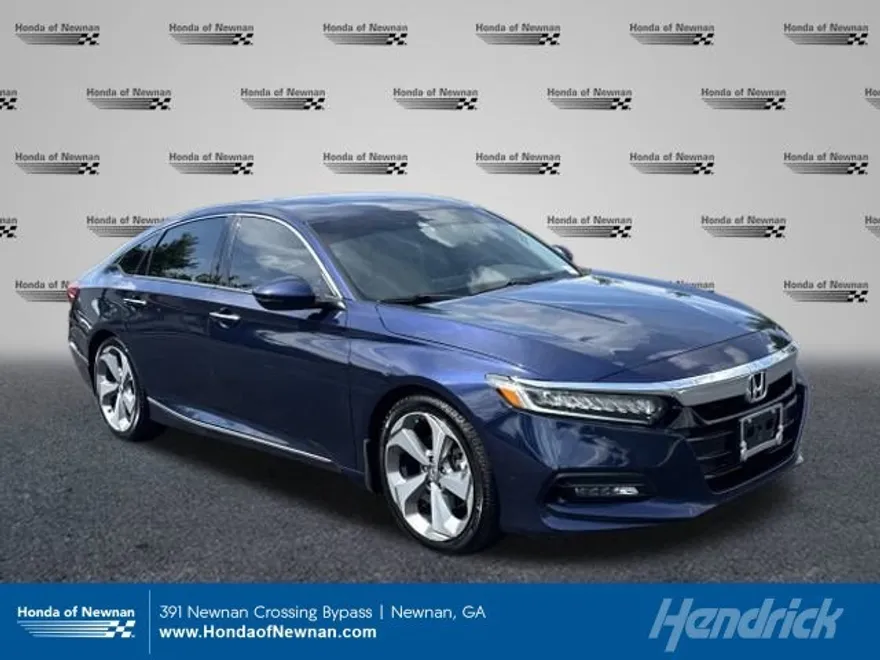 2019 Honda Accord Touring 2.0T photo 1