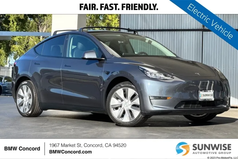 2021 Tesla Model Y Long Range photo 1