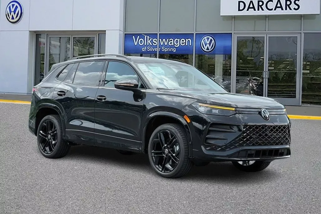 2025 Volkswagen Tiguan SE R-Line Black photo 1