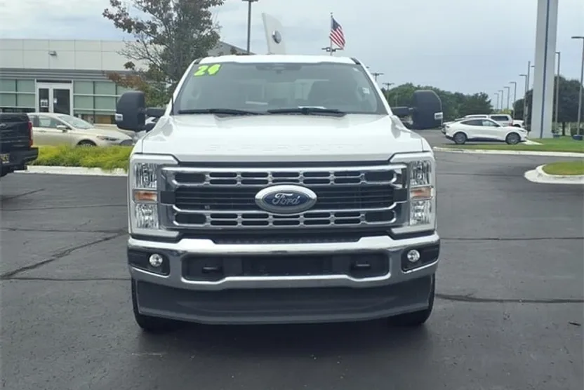 2024 Ford F-250 photo 1