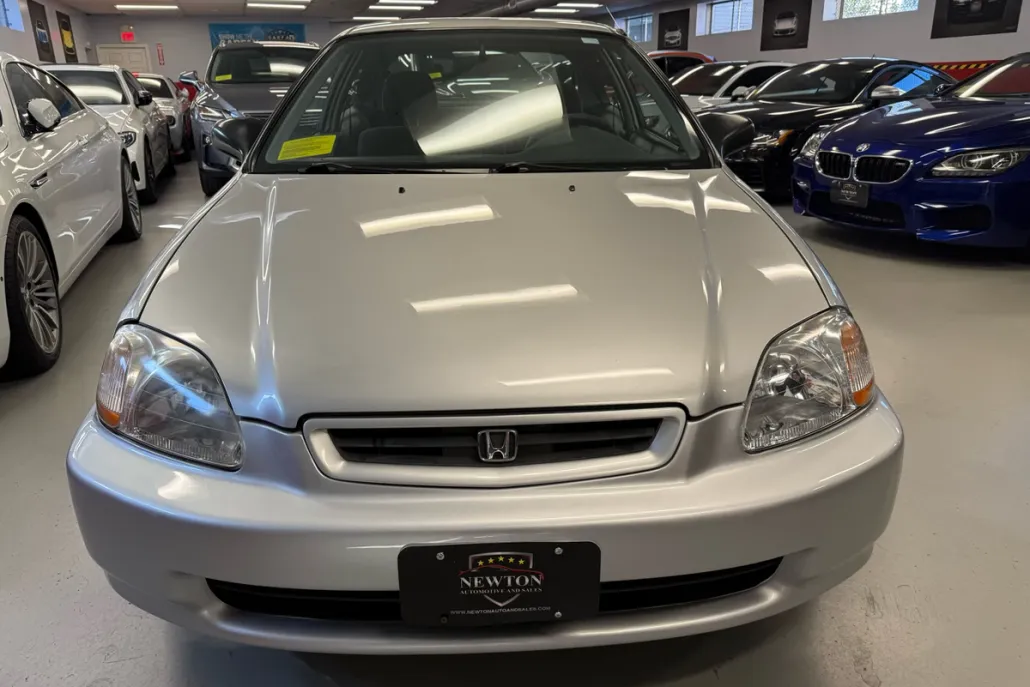 1998 Honda Civic DX Hatchback photo 1
