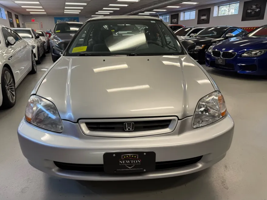 1998 Honda Civic DX Hatchback photo 1