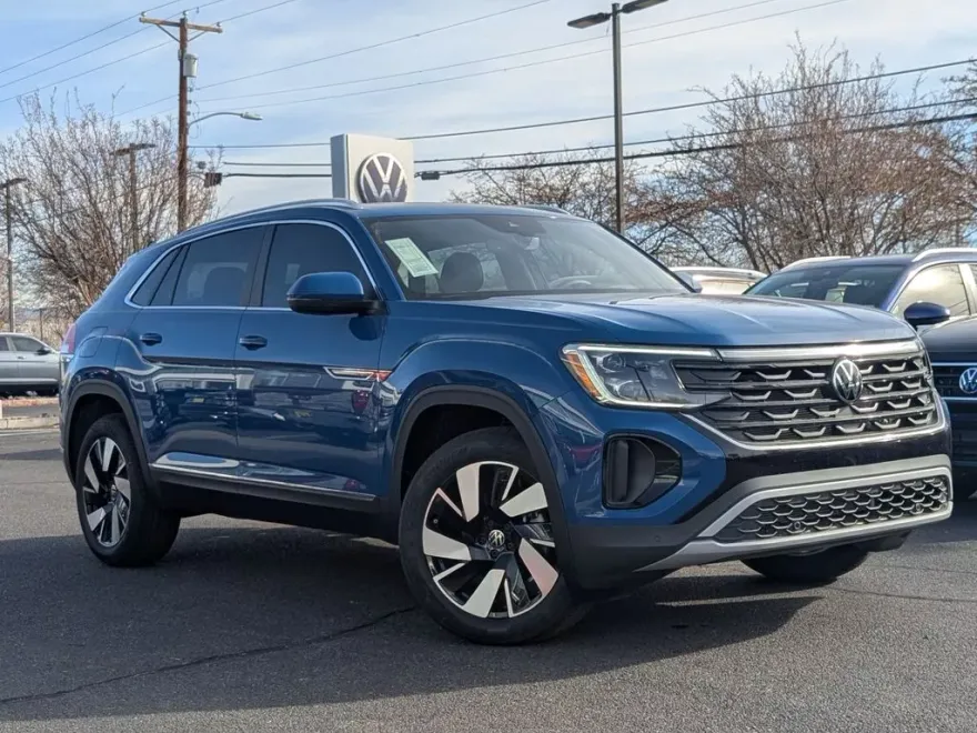 2025 Volkswagen Atlas Cross Sport SEL photo 1