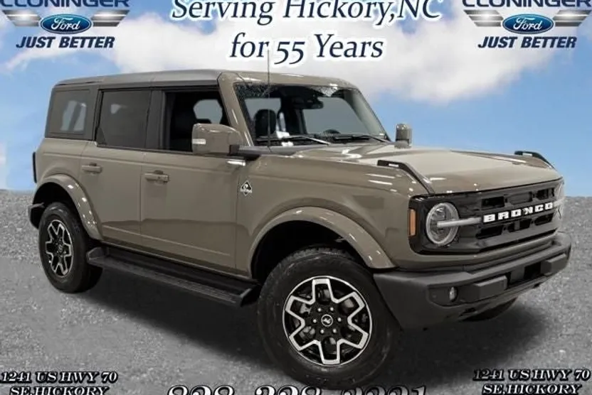 2025 Ford Bronco Outer Banks photo 1