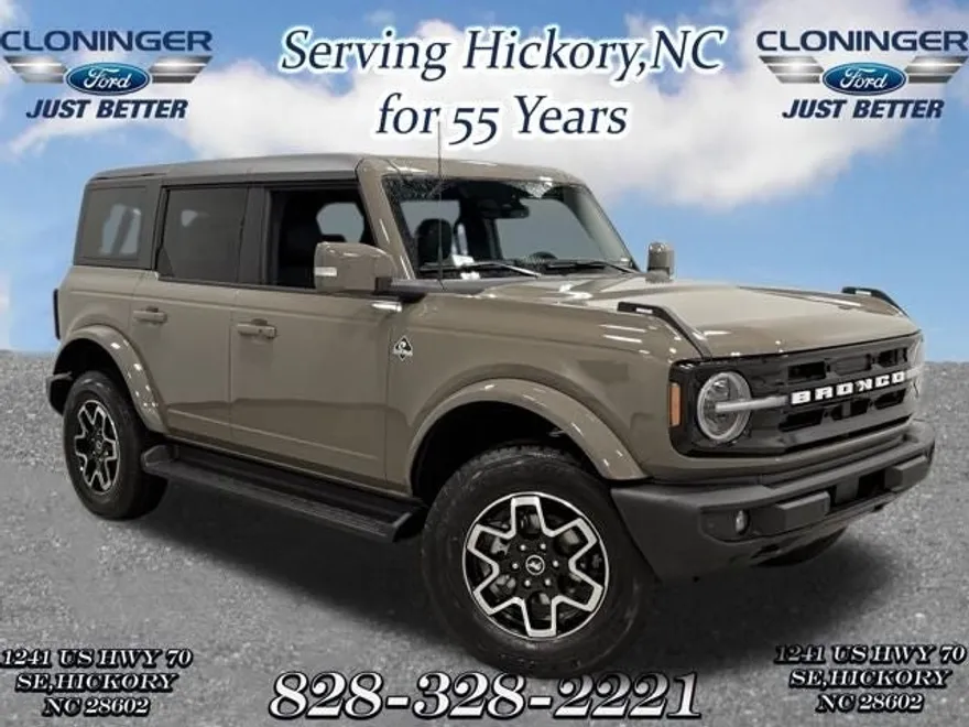 2025 Ford Bronco Outer Banks photo 1
