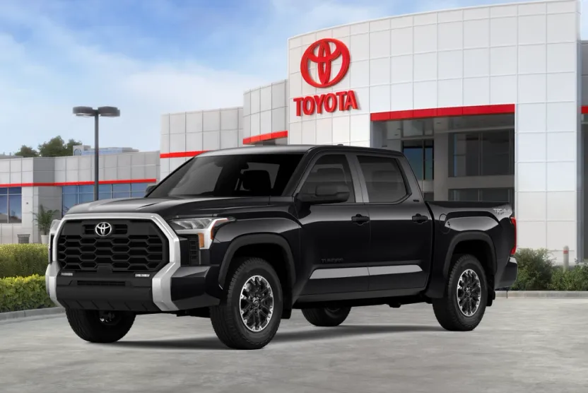 2026 Toyota Tundra SR5 CrewMax photo 1