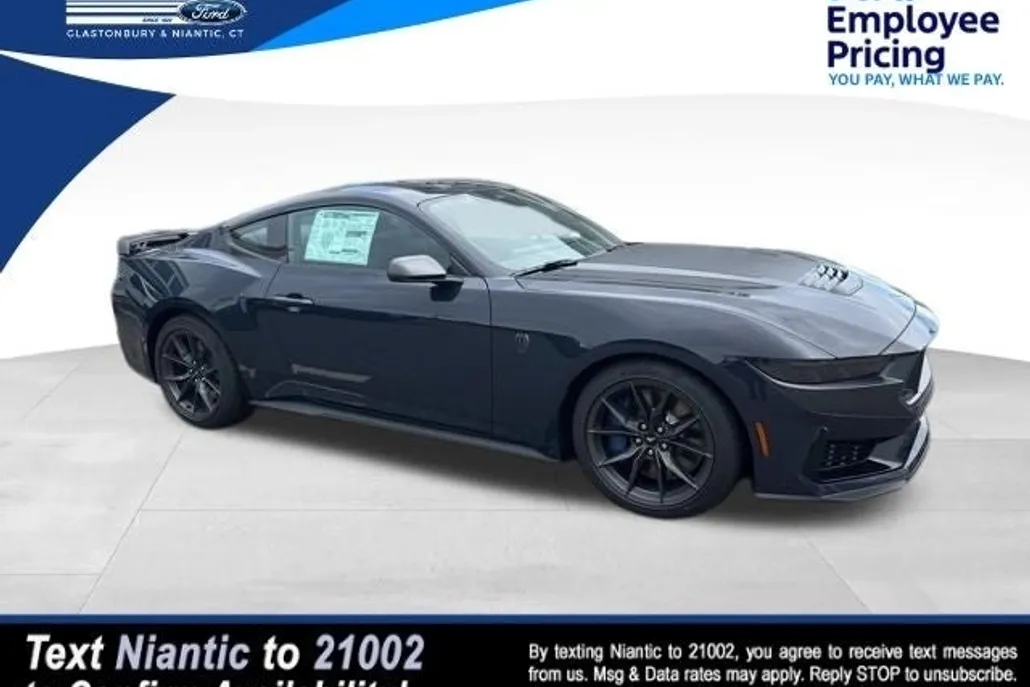 2025 Ford Mustang Dark Horse photo 1