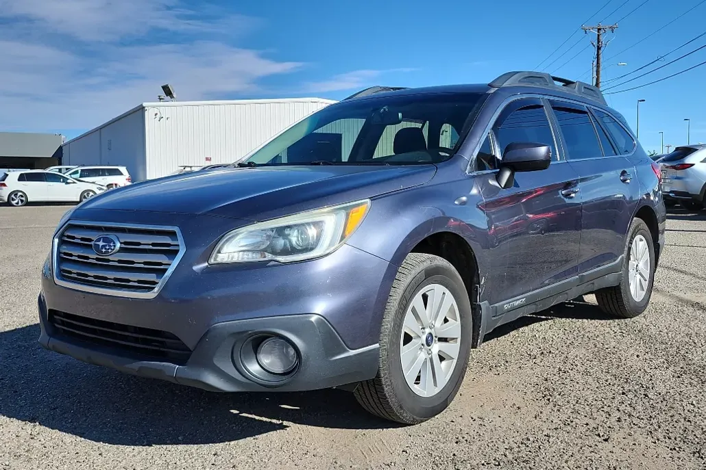 2015 Subaru Outback 2.5i Premium photo 1