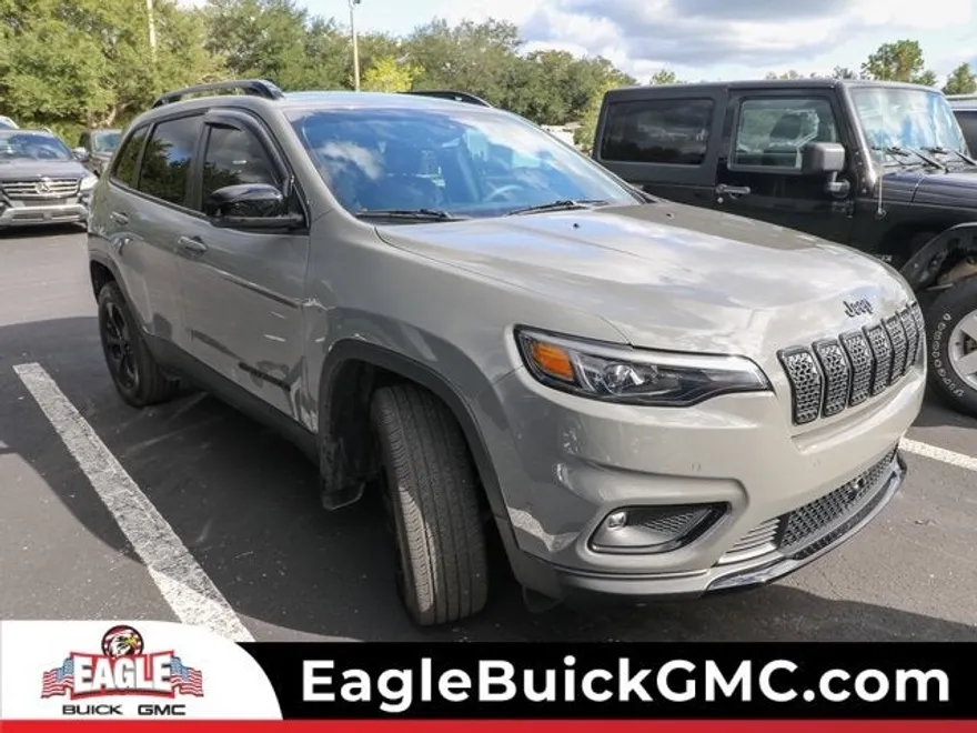 2023 Jeep Cherokee Altitude Lux photo 1