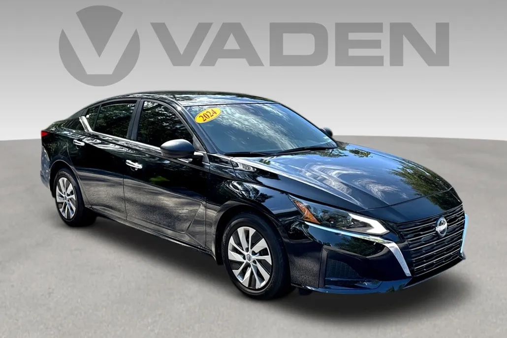 2024 Nissan Altima 2.5 S photo 1