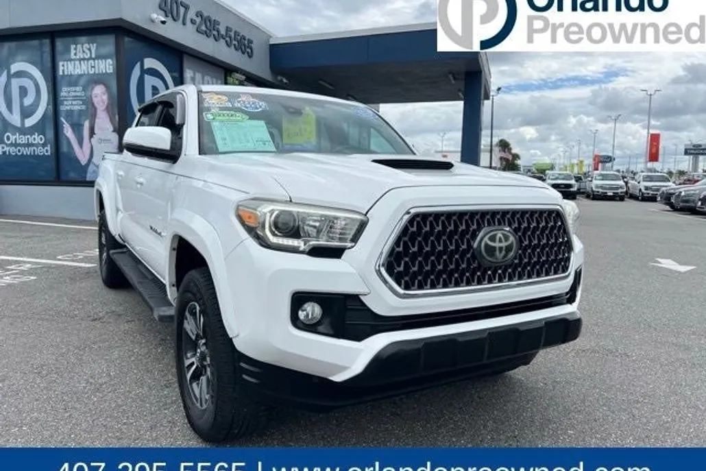 2019 Toyota Tacoma TRD Sport V6 photo 1