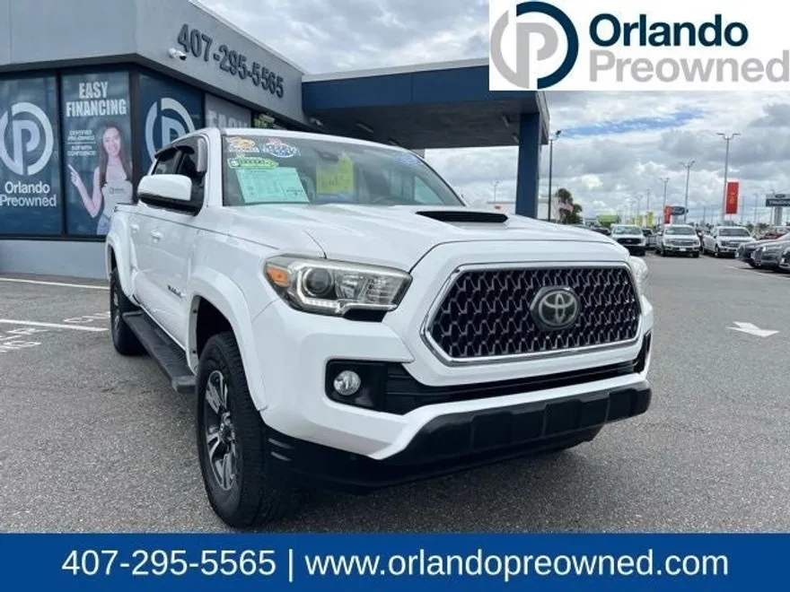 2019 Toyota Tacoma TRD Sport V6 photo 1