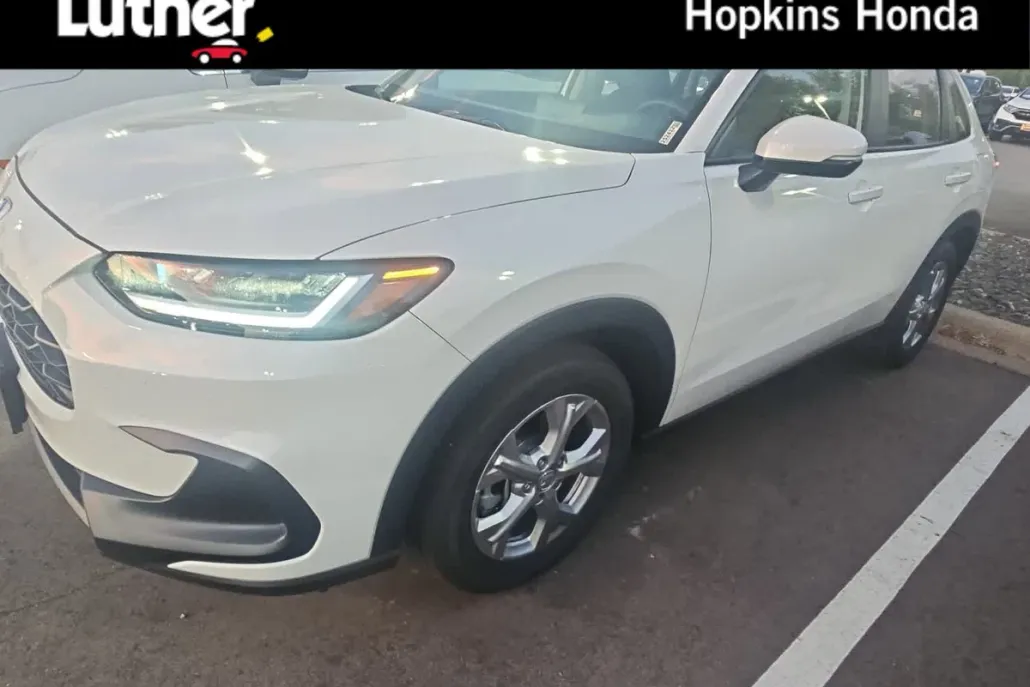 2025 Honda HR-V LX photo 1
