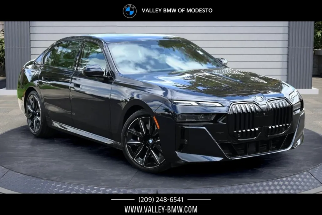 2023 Bmw 740i photo 1