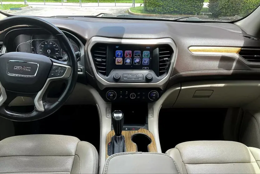 2018 Gmc Acadia Denali photo 1