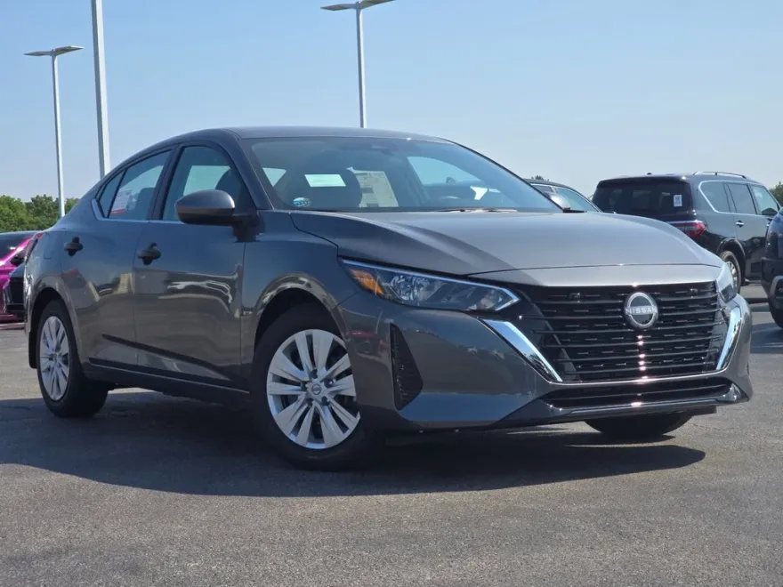 2025 Nissan Sentra S photo 1